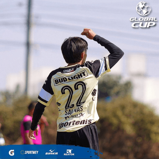 Celebración de Salinas con el dorsal 22